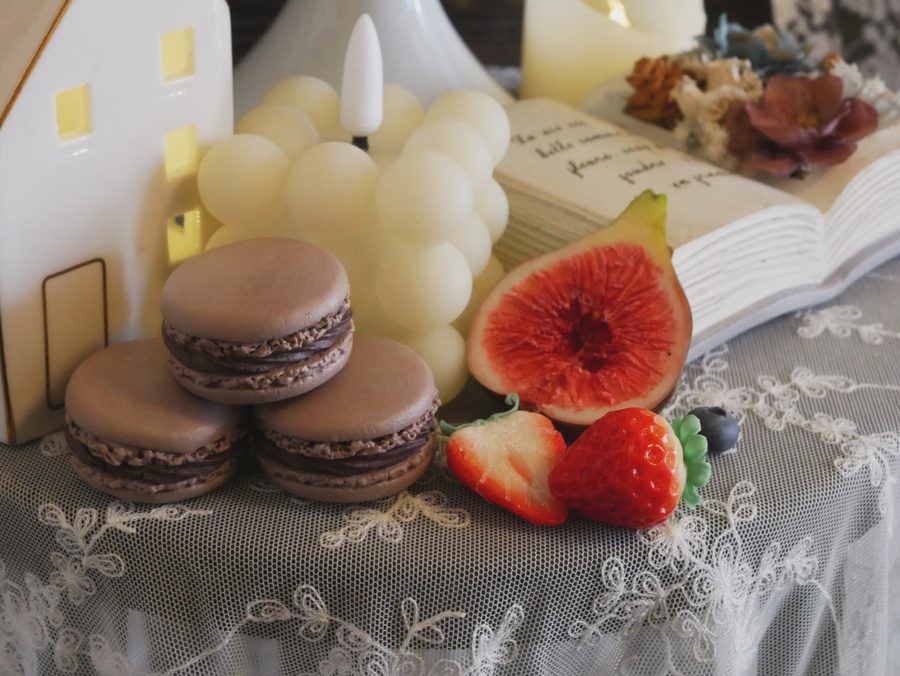 フェイクケーキとフルーツ装飾の制作例